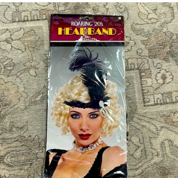 Accessories - Roaring 20’s feather and sequin headband - Halloween costume, flapper girl